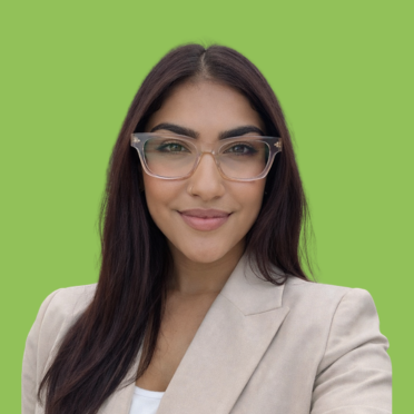 Daniella, SEO Associate at StorIQ