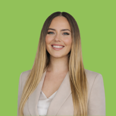 Elanri, SEO Specialist at StorIQ